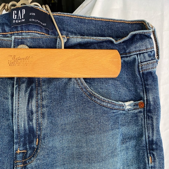 GAP Midrise Distressed Girlfriend Jeans - Picture 8 of 8